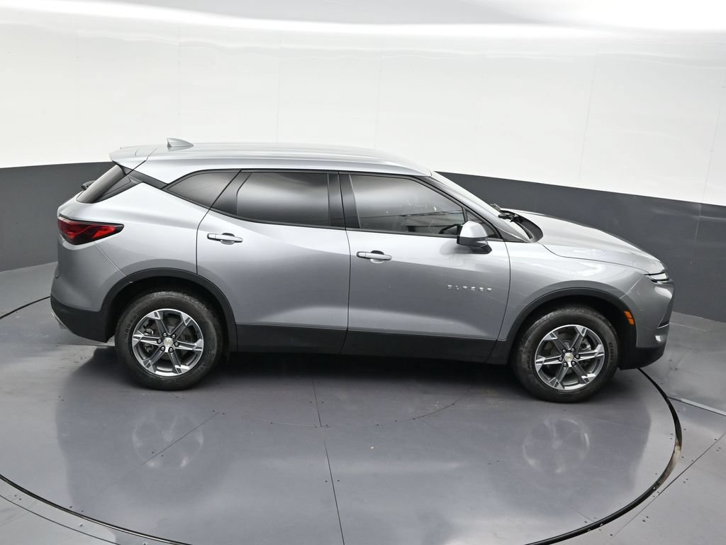 Used 2024 Chevrolet Blazer LT FWD image 22