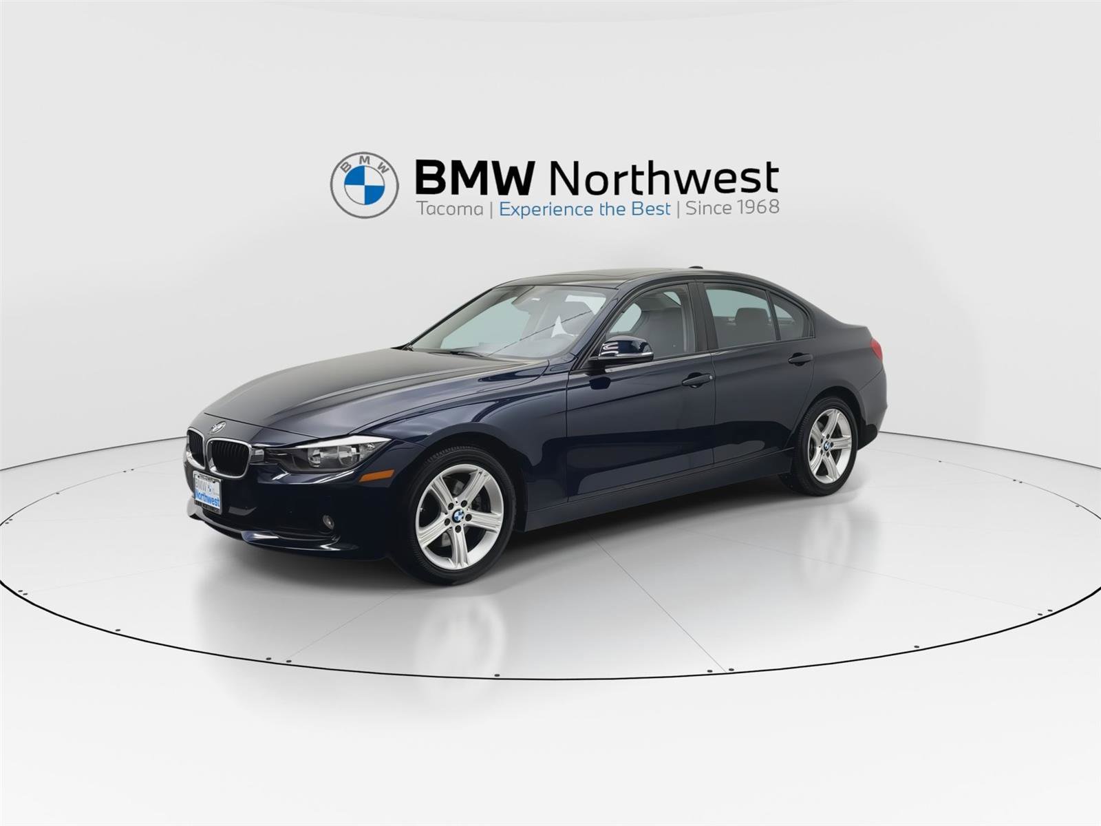 Used 2014 BMW 320i xDrive Sedan image 9