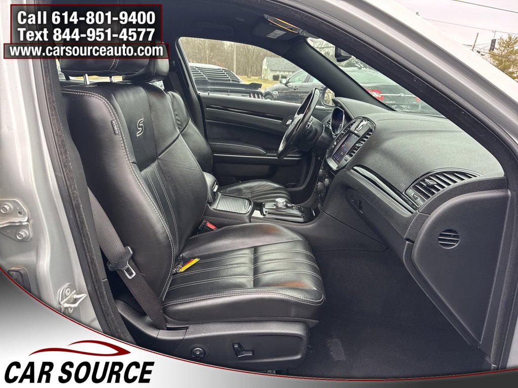 Used 2021 Chrysler 300 S image 41