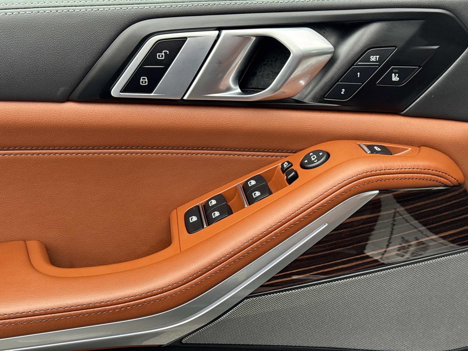 Certified 2026 BMW X5 xDrive50e w/ M Sport Package image 18