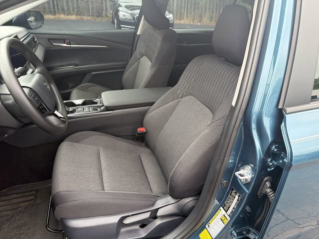 Used 2026 Toyota Camry LE FWD image 19