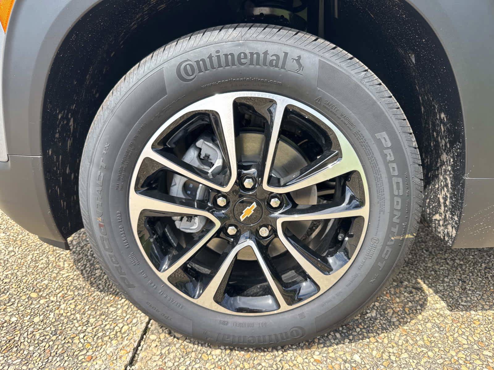 New 2026 Chevrolet TrailBlazer LT w/ Convenience Package FWD image 3