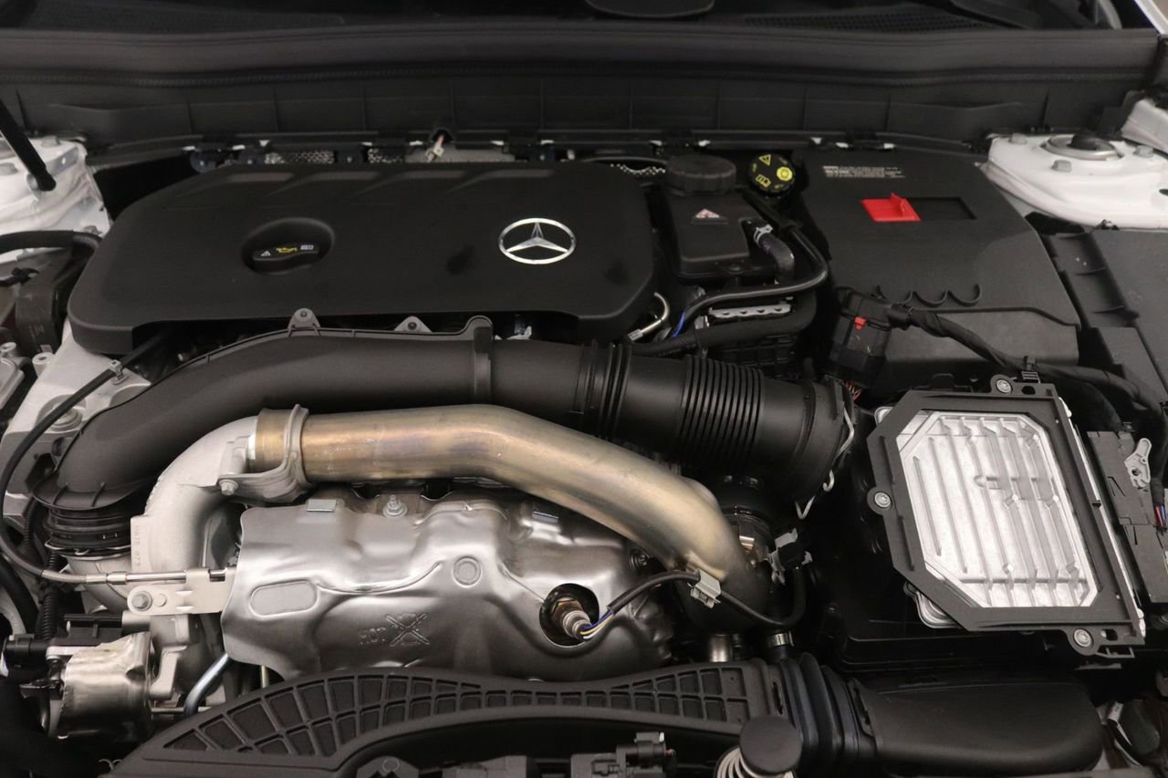 New 2026 Mercedes-Benz GLB 250 image 11