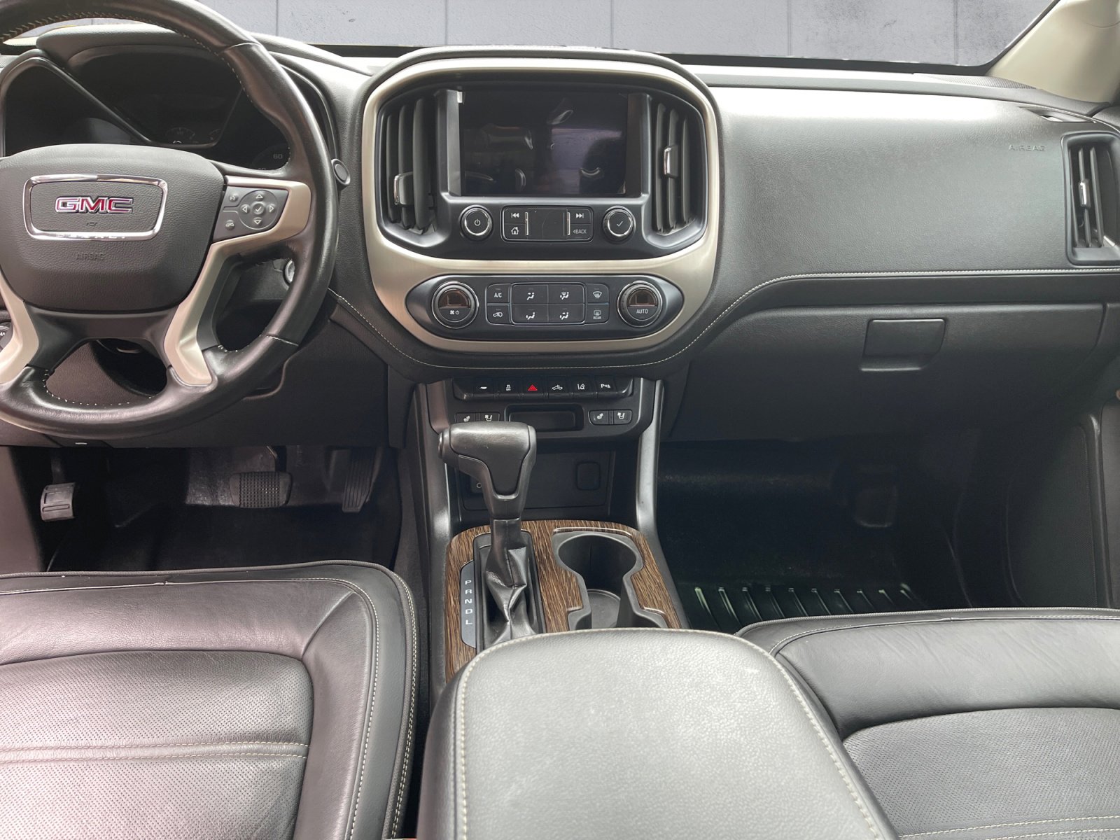 Used 2020 GMC Canyon Denali image 11