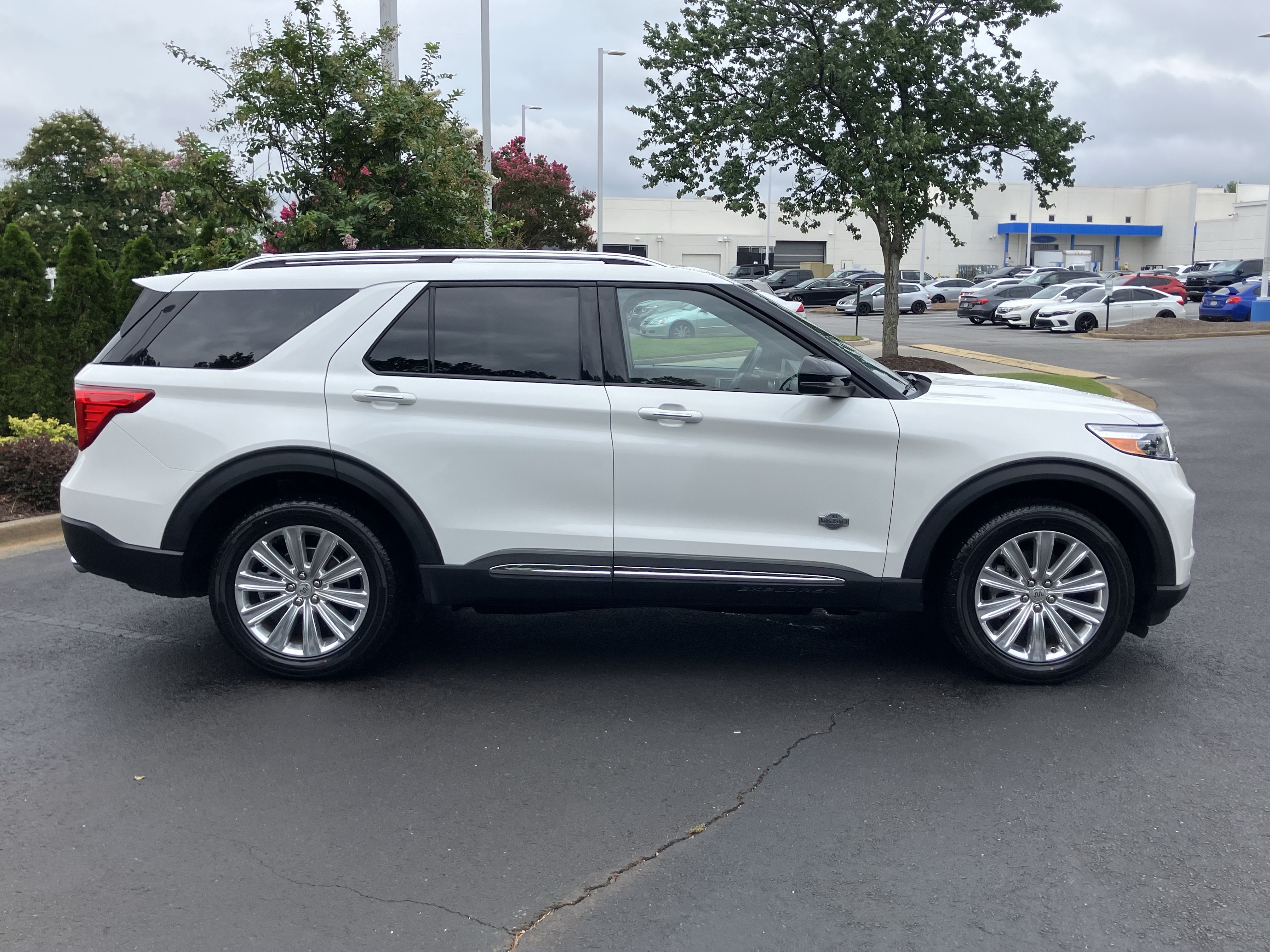 Used 2024 Ford Explorer King Ranch w/ Technology Package AWD/4WD image 11