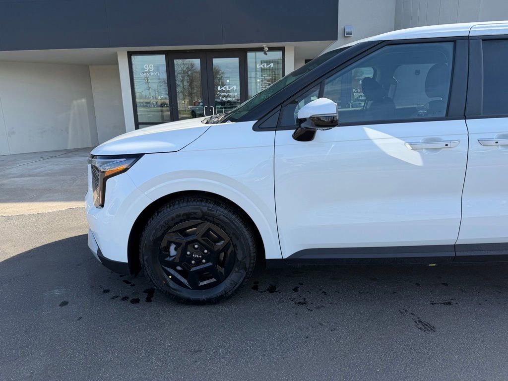 New 2026 Kia Carnival LX image 10