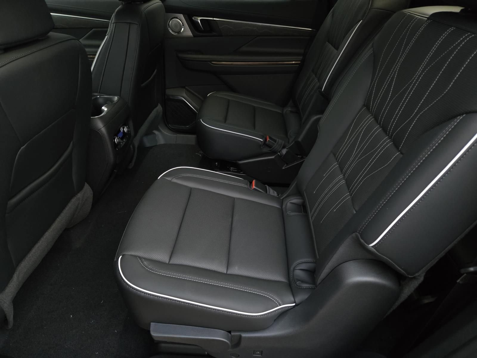 Used 2026 Buick Enclave Avenir w/ Super Cruise Package image 4