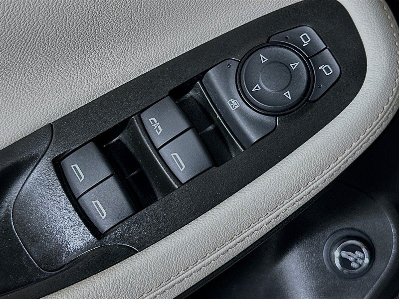 Used 2024 Buick Encore GX Avenir w/ Avenir Technology Package AWD/4WD image 18