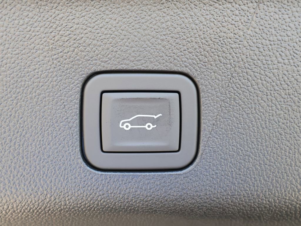 New 2026 GMC Yukon XL Elevation w/ LPO, Elevation Black Package image 36