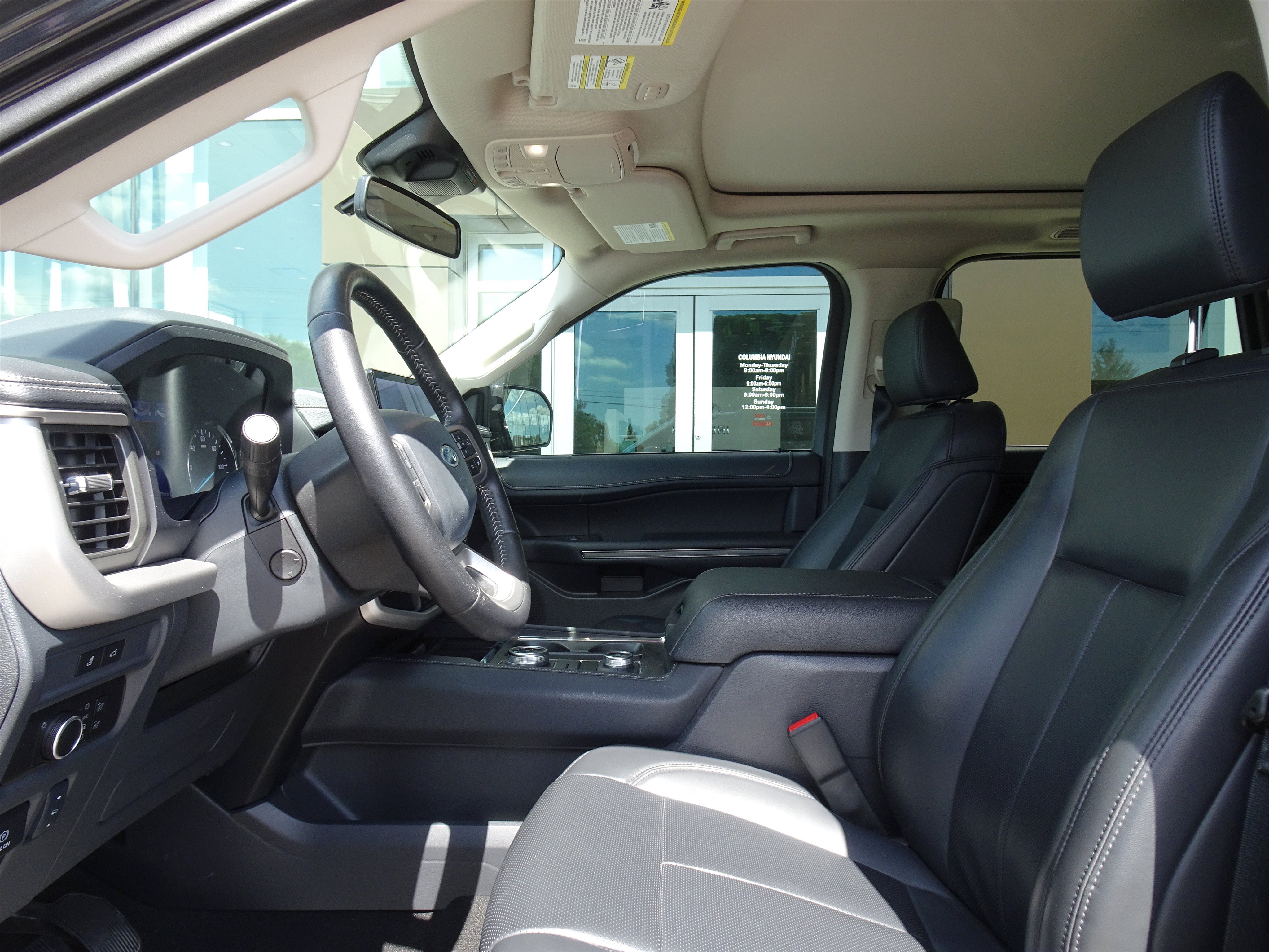 Used 2024 Ford Expedition Max XLT AWD/4WD image 5