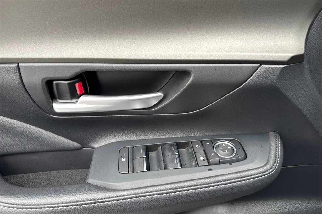 Used 2024 Toyota Grand Highlander AWD Hybrid image 11