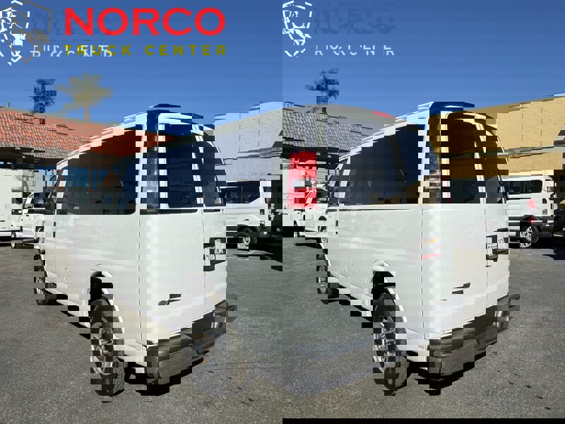 Used 2019 Chevrolet Express 3500 LT w/ LT Preferred Equipment Group image 8