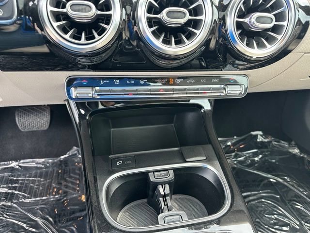 Used 2021 Mercedes-Benz CLA 250 4MATIC image 23