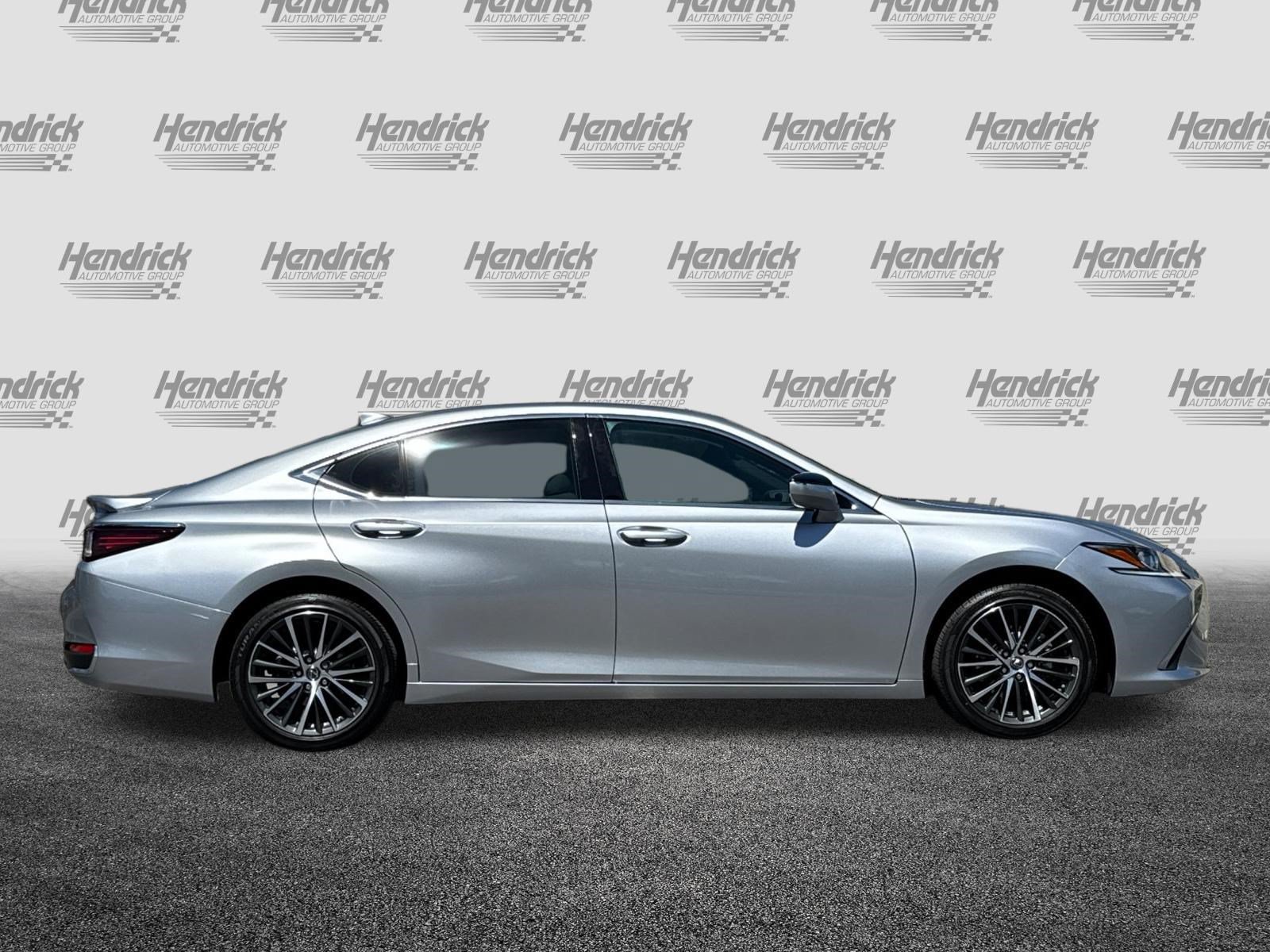 Certified 2023 Lexus ES 300h w/ Premium Package FWD image 3