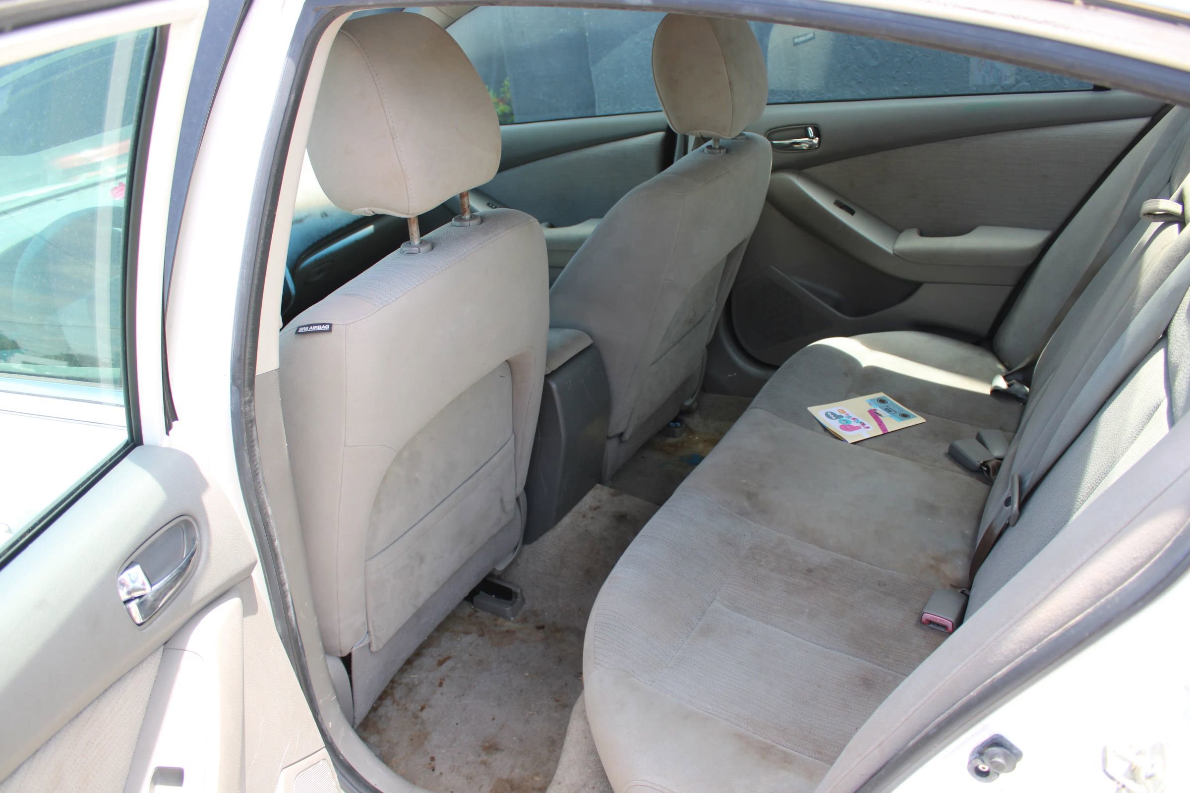 Used 2011 Nissan Altima 2.5 S FWD image 7