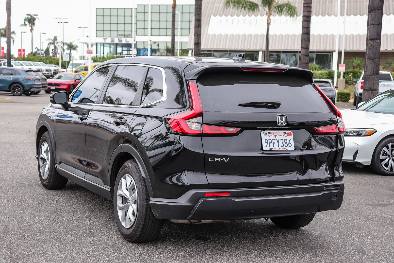 Used 2025 Honda CR-V LX image 11