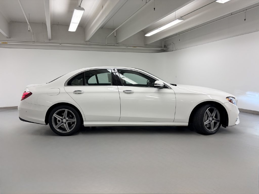 Used 2017 Mercedes-Benz E 300 4MATIC image 6