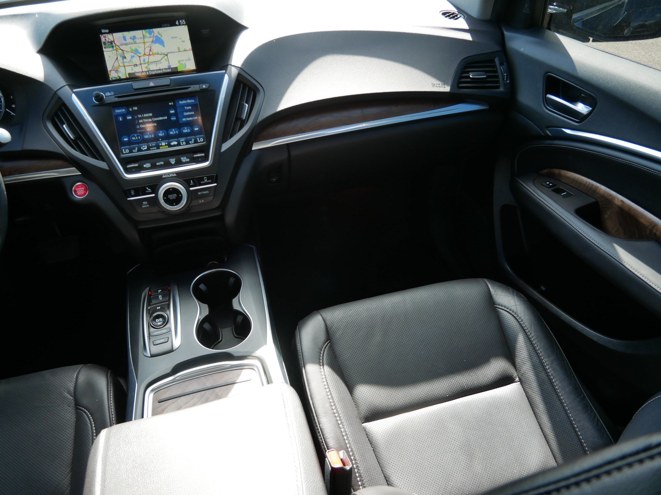 Used 2020 Acura MDX SH-AWD w/ Technology Package image 11