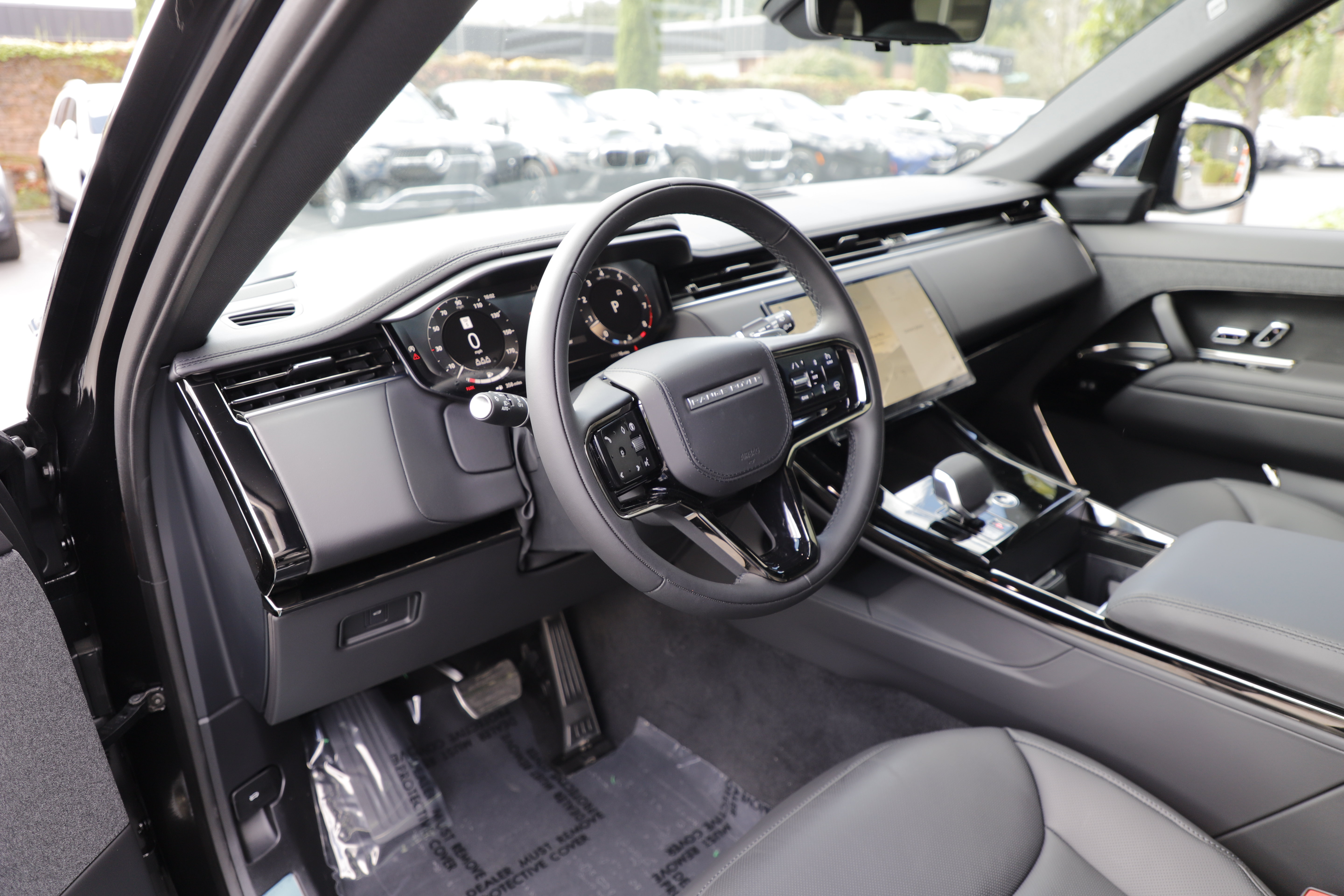 New 2026 Land Rover Range Rover Sport Dynamic SE AWD/4WD image 16