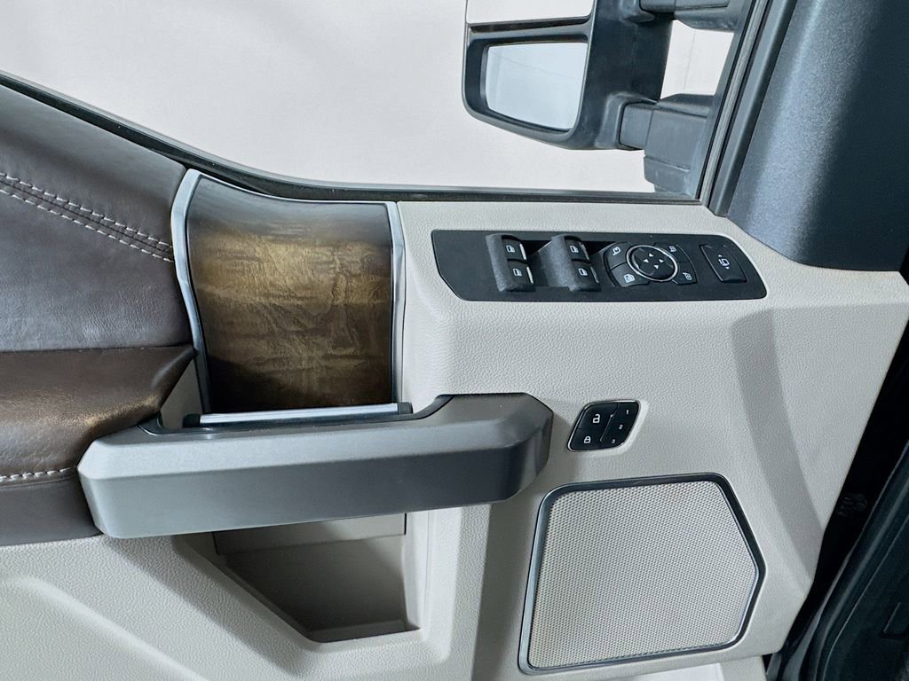 Used 2019 Ford F350 Limited AWD/4WD image 27