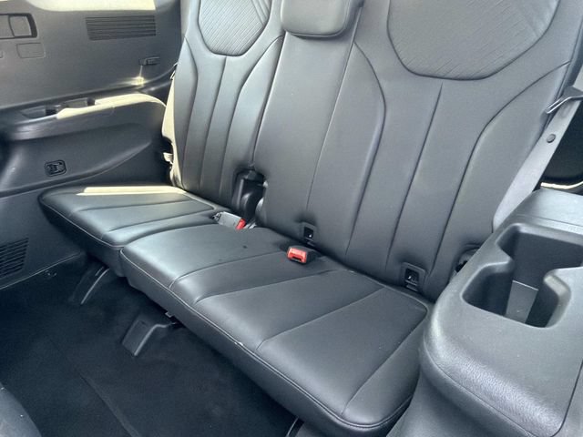 Used 2025 Hyundai Palisade SEL FWD image 16