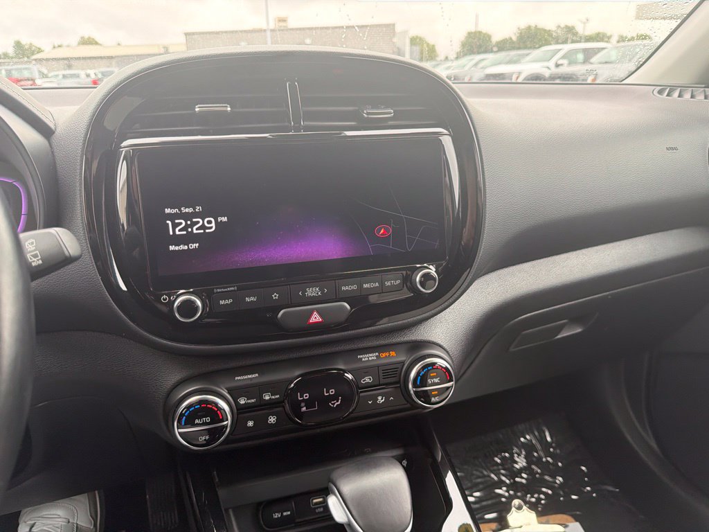 Used 2024 Kia Soul GT-Line FWD image 18