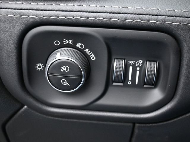New 2026 RAM 3500 Limited AWD/4WD image 41