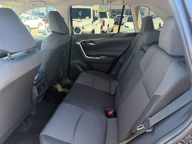 Used 2025 Toyota RAV4 XLE AWD/4WD image 23