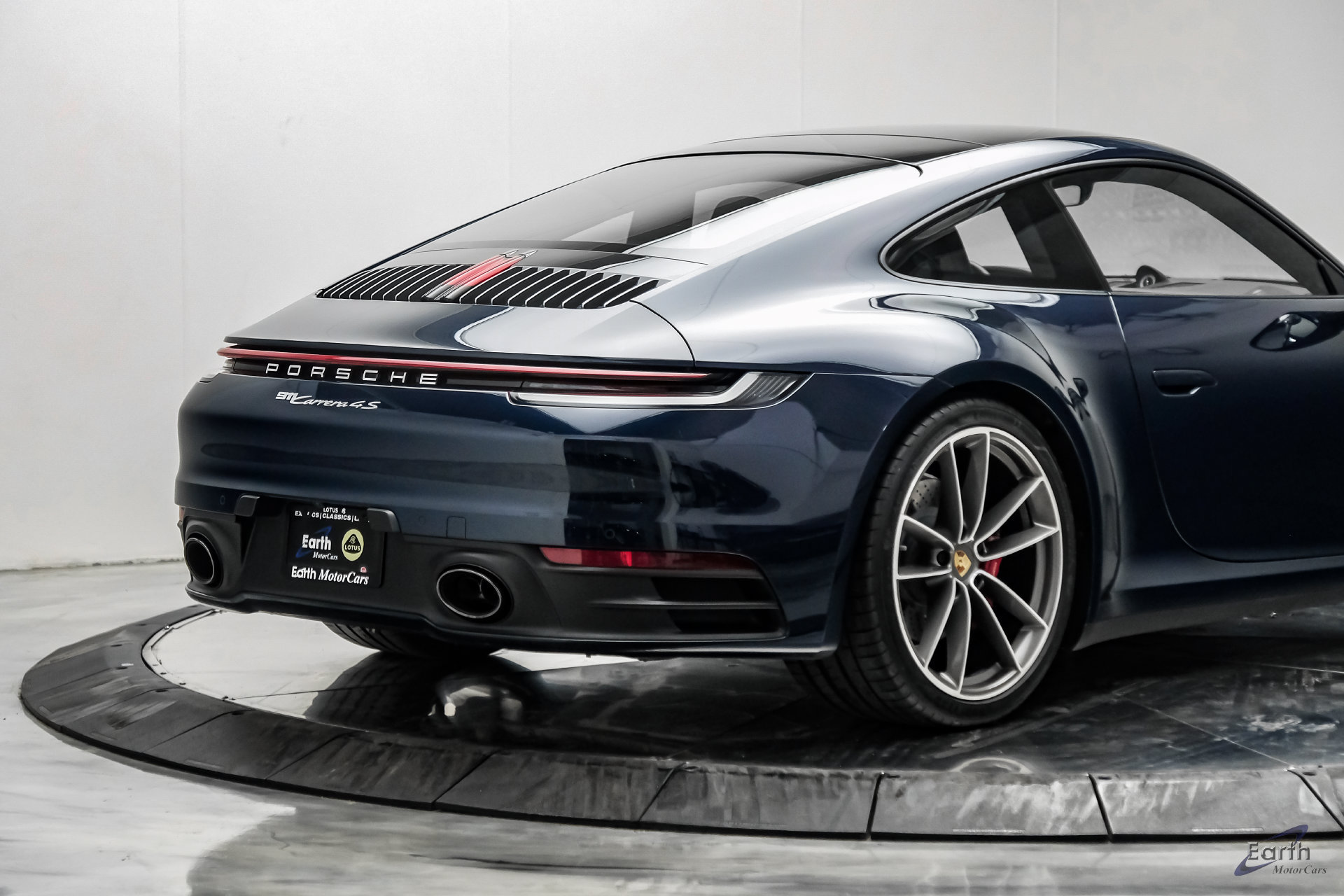 Used 2020 Porsche 911 Carrera 4S AWD/4WD image 17