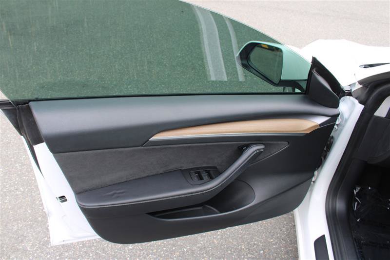 Used 2021 Tesla Model 3 Standard Range Plus RWD image 10