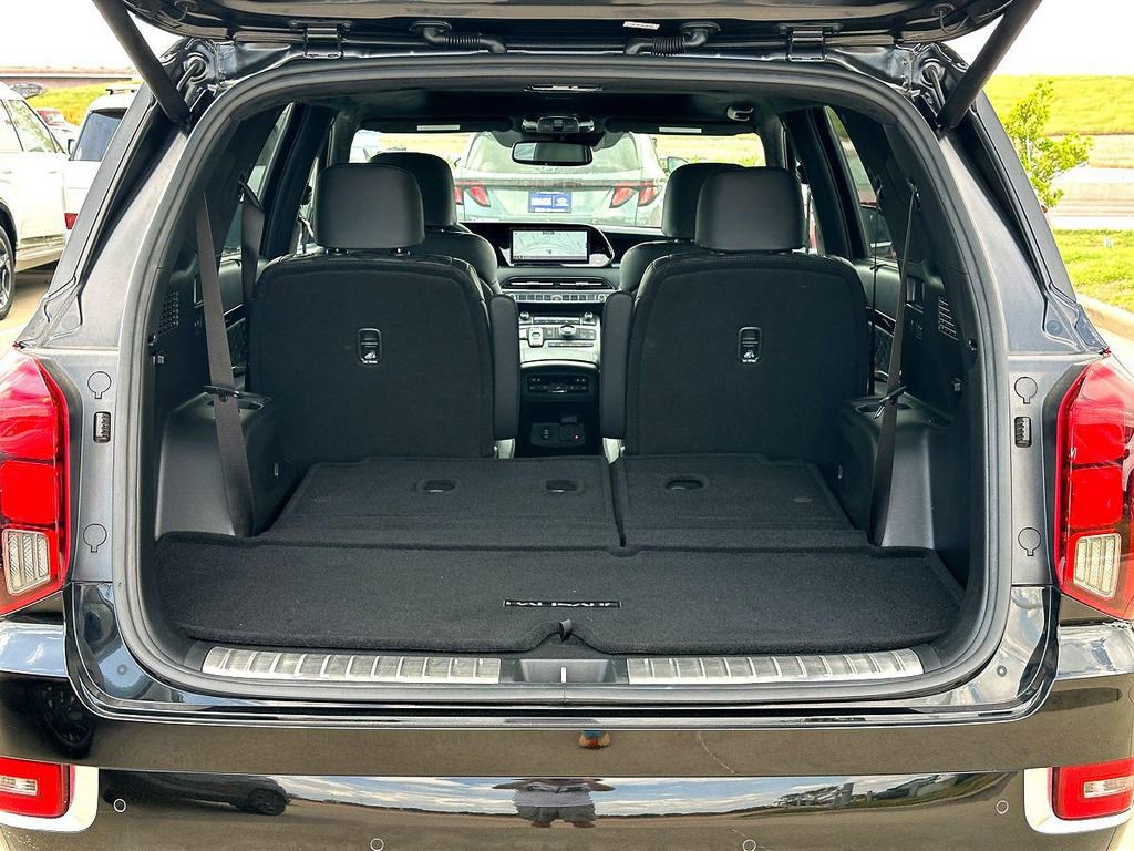 Used 2021 Hyundai Palisade Calligraphy image 35