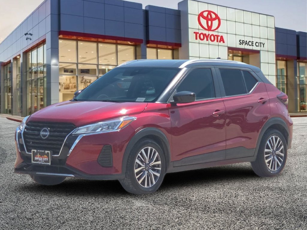Used 2023 Nissan Kicks SV FWD image 2