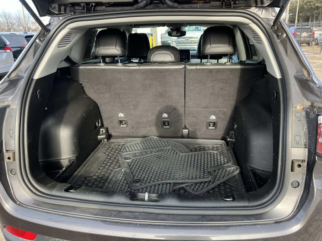 Used 2022 Jeep Compass Limited image 10