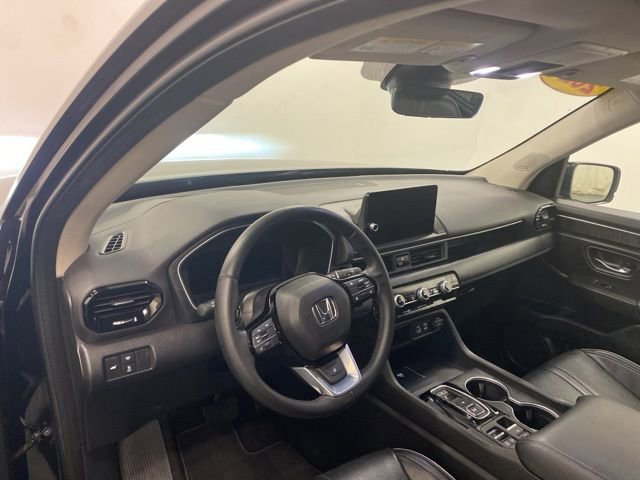 Used 2023 Honda Pilot Elite image 7