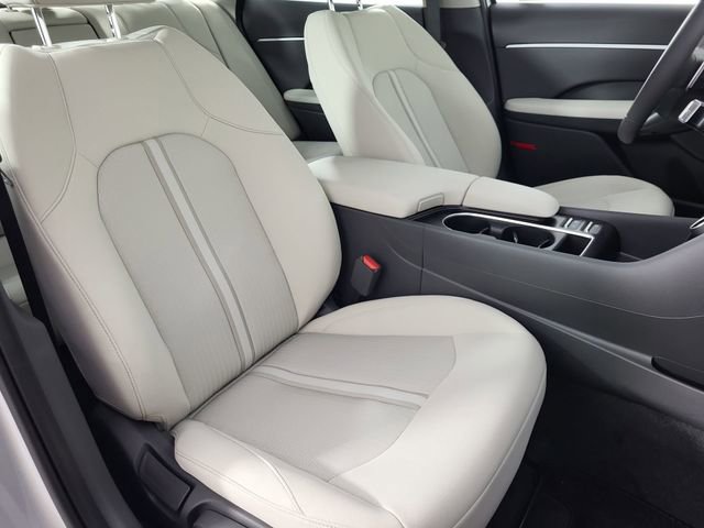 Certified 2025 Hyundai Sonata SEL image 25