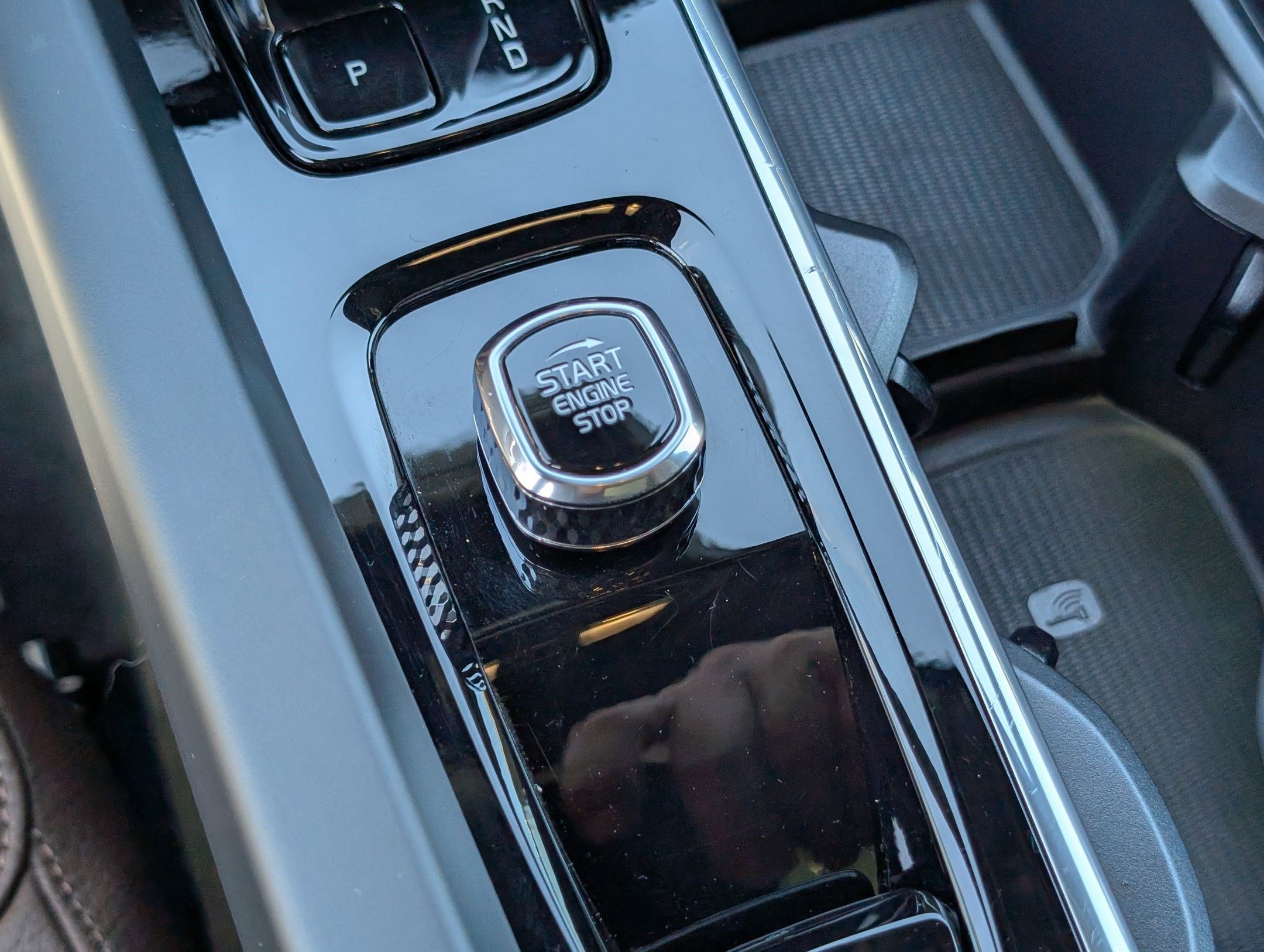 Used 2025 Volvo V60 B5 Cross Country Plus image 17