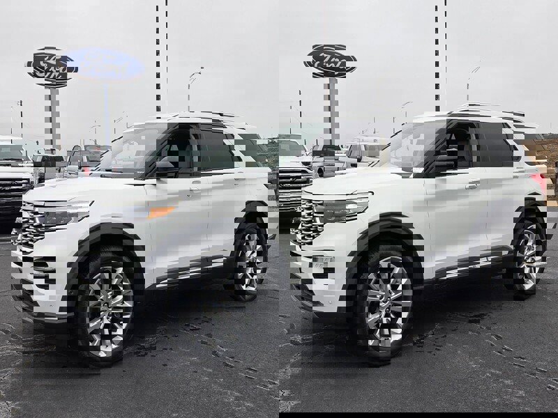 Used 2021 Ford Explorer Platinum w/ Equipment Group 601A image 3