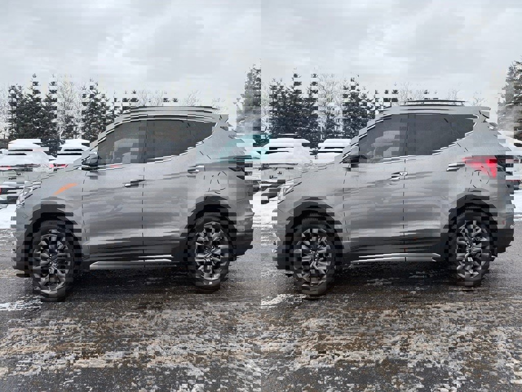 Used 2017 Hyundai Santa Fe Sport image 7