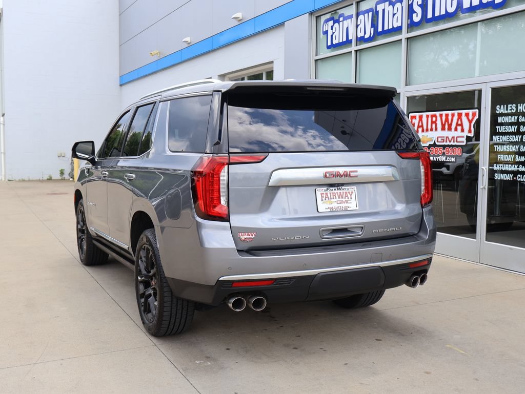 Used 2022 GMC Yukon Denali w/ Denali Premium Package AWD/4WD image 8