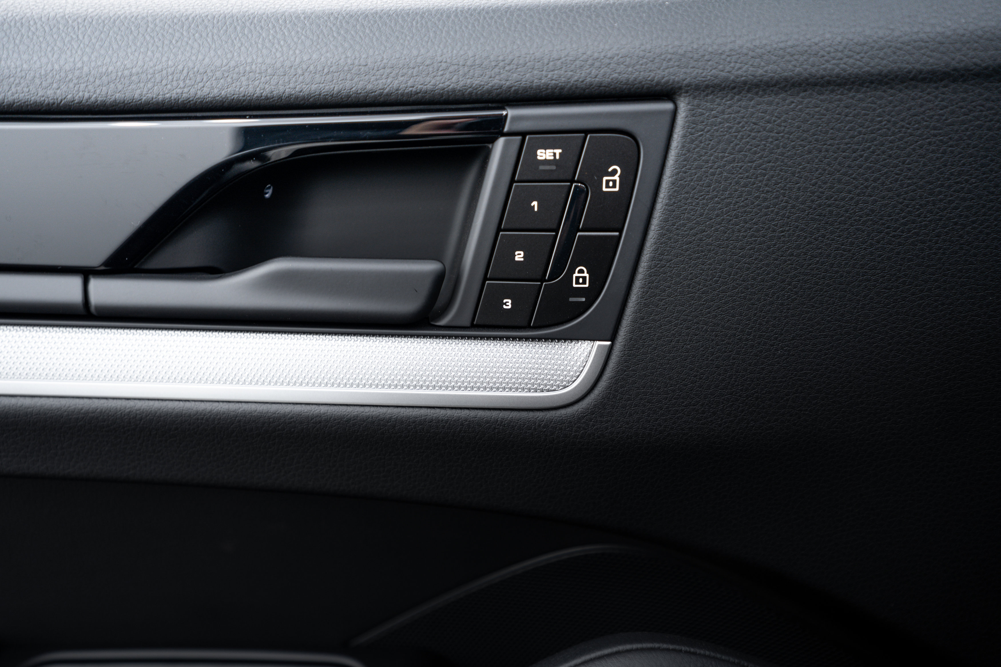 Certified 2026 Porsche Cayenne image 18