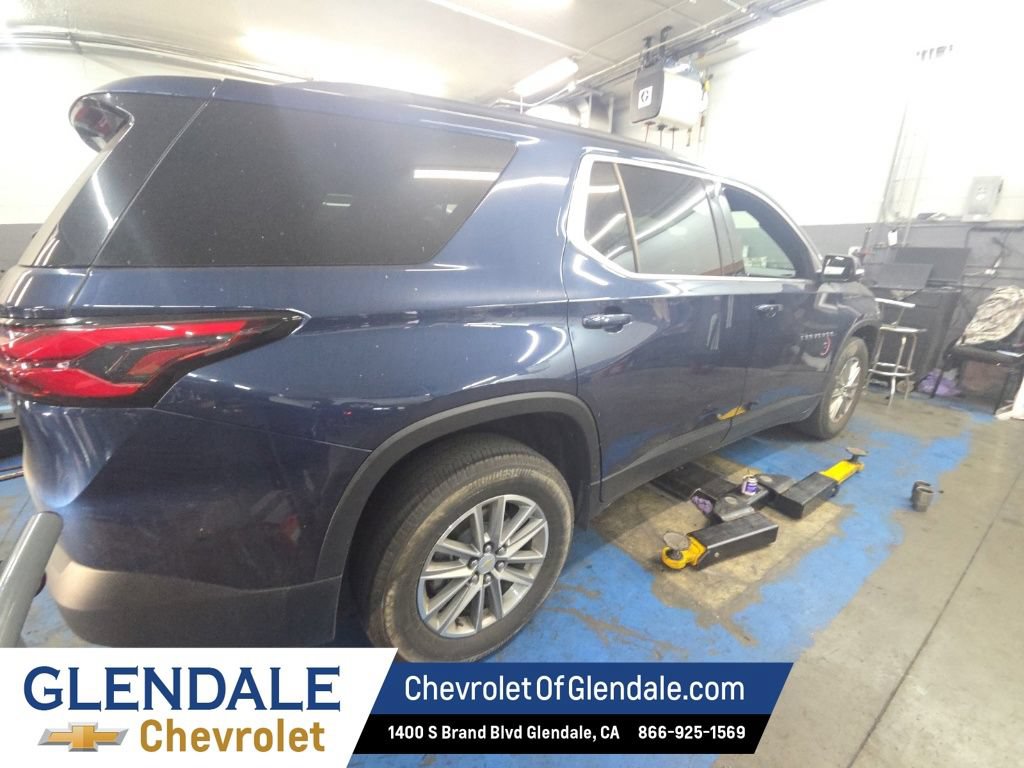 Used 2023 Chevrolet Traverse LT FWD image 6