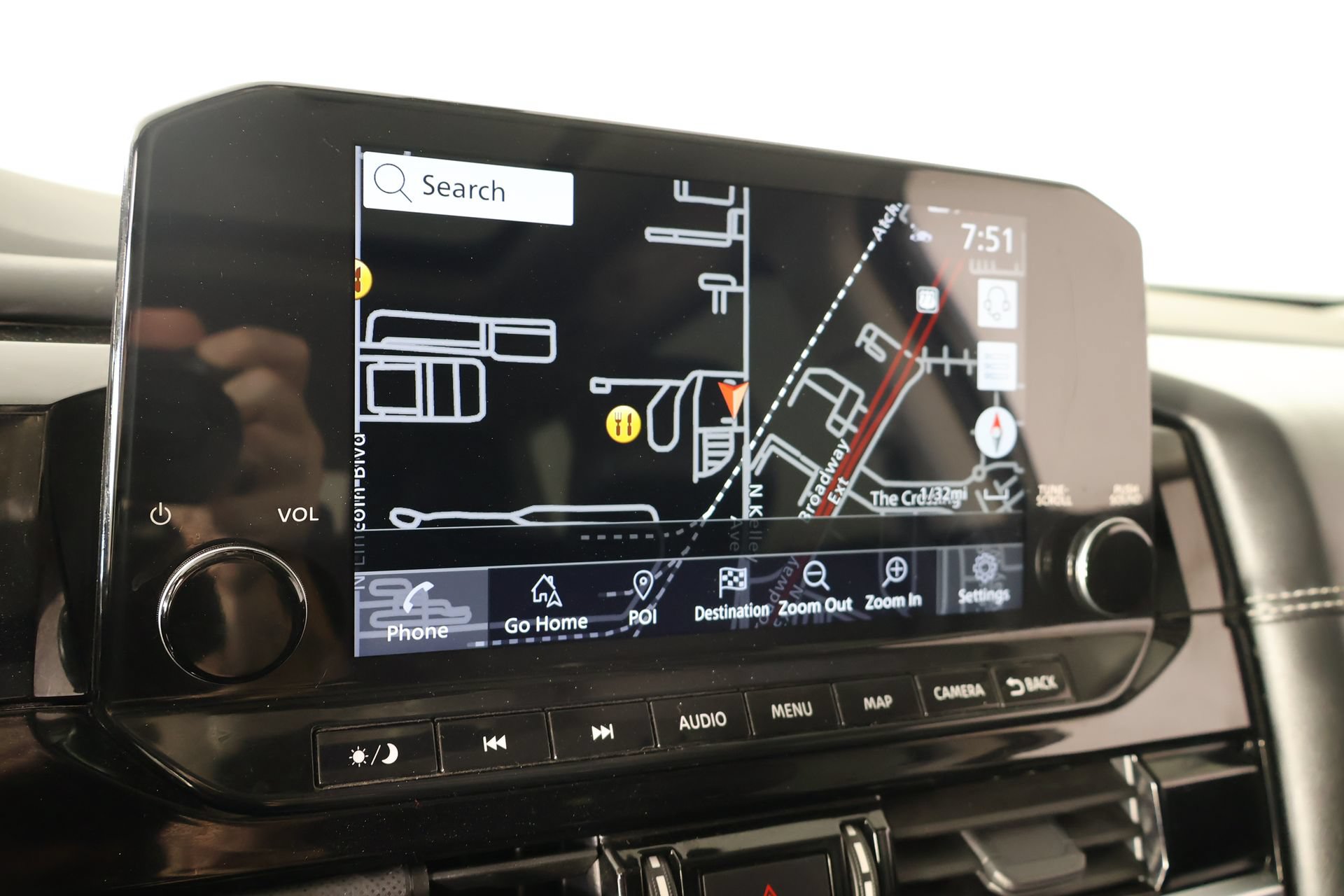 Used 2023 Nissan Pathfinder Platinum w/ Cargo Package FWD image 7