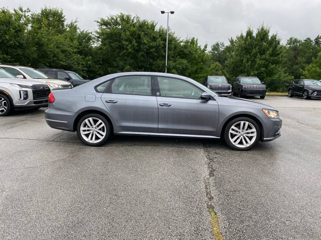 Used 2019 Volkswagen Passat 2.0T Wolfsburg w/ Wheels & Sunroof Package FWD image 8