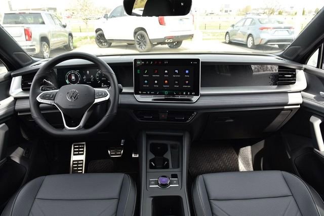 New 2026 Volkswagen Tiguan SE R-Line AWD/4WD image 7