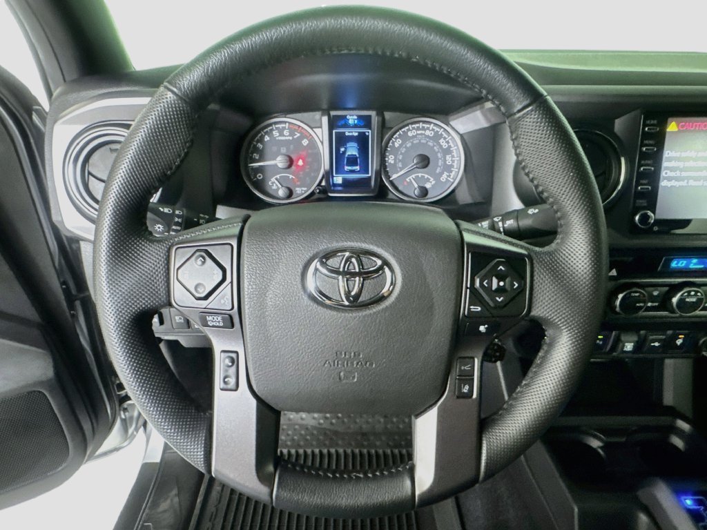 Used 2023 Toyota Tacoma TRD Off-Road w/ Technology Package AWD/4WD image 13