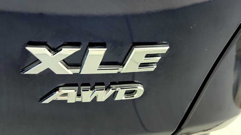 Certified 2024 Toyota RAV4 XLE w/ Convenience Package AWD/4WD image 34