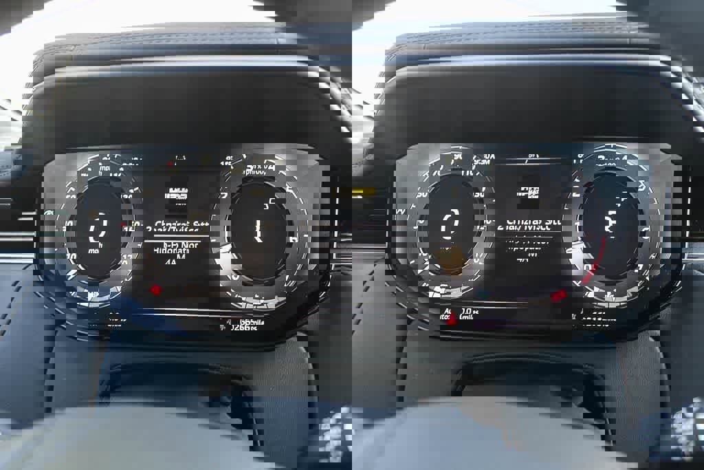 Used 2025 Land Rover Range Rover Sport Dynamic SE image 20