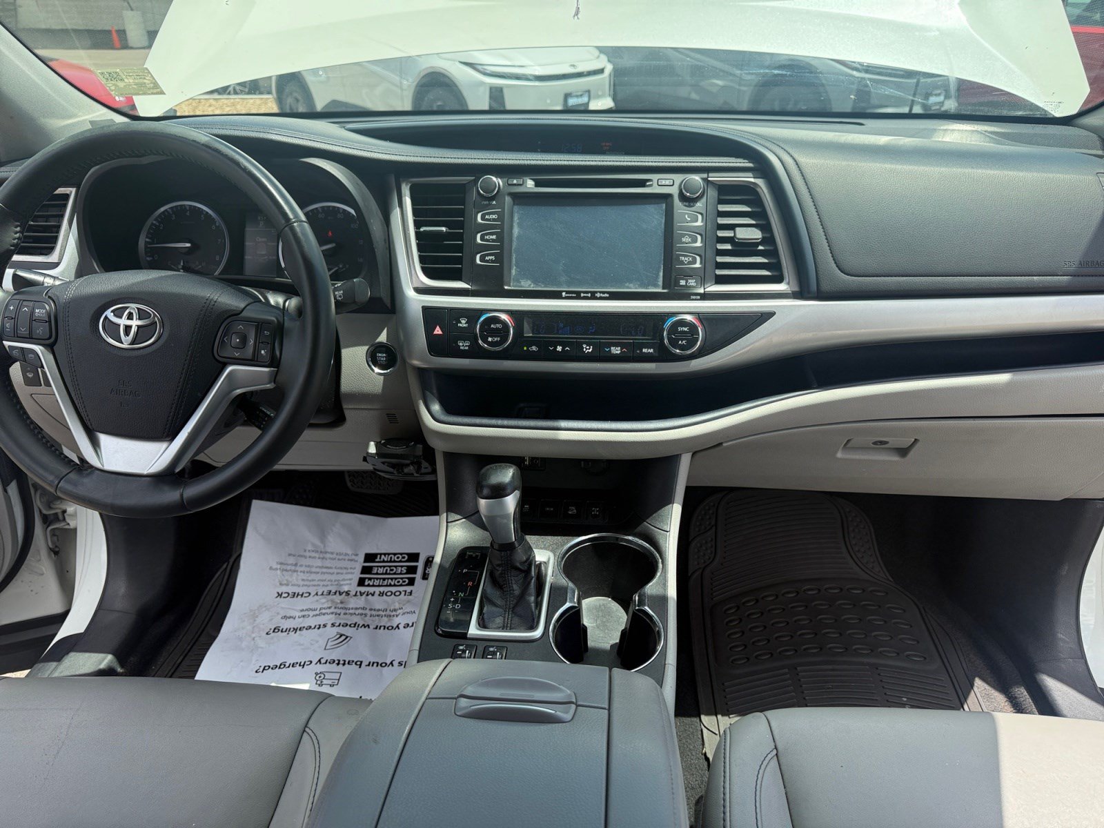 Used 2016 Toyota Highlander XLE AWD/4WD image 20