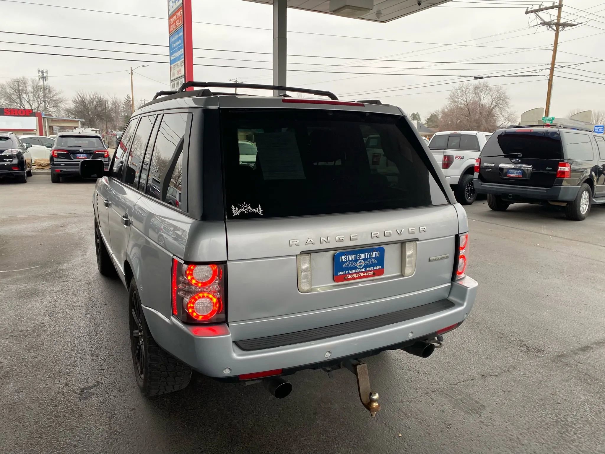 Used 2010 Land Rover Range Rover Supercharged image 13