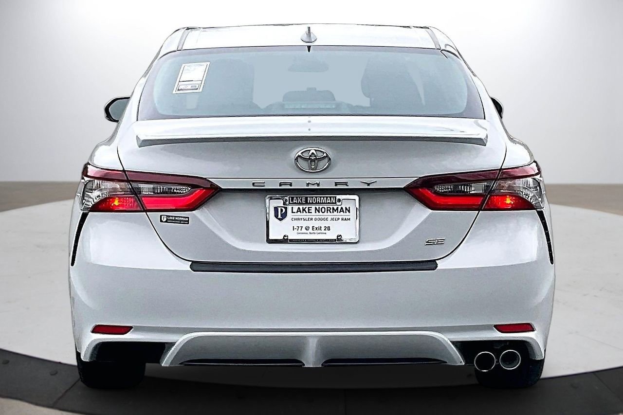 Used 2023 Toyota Camry SE image 8